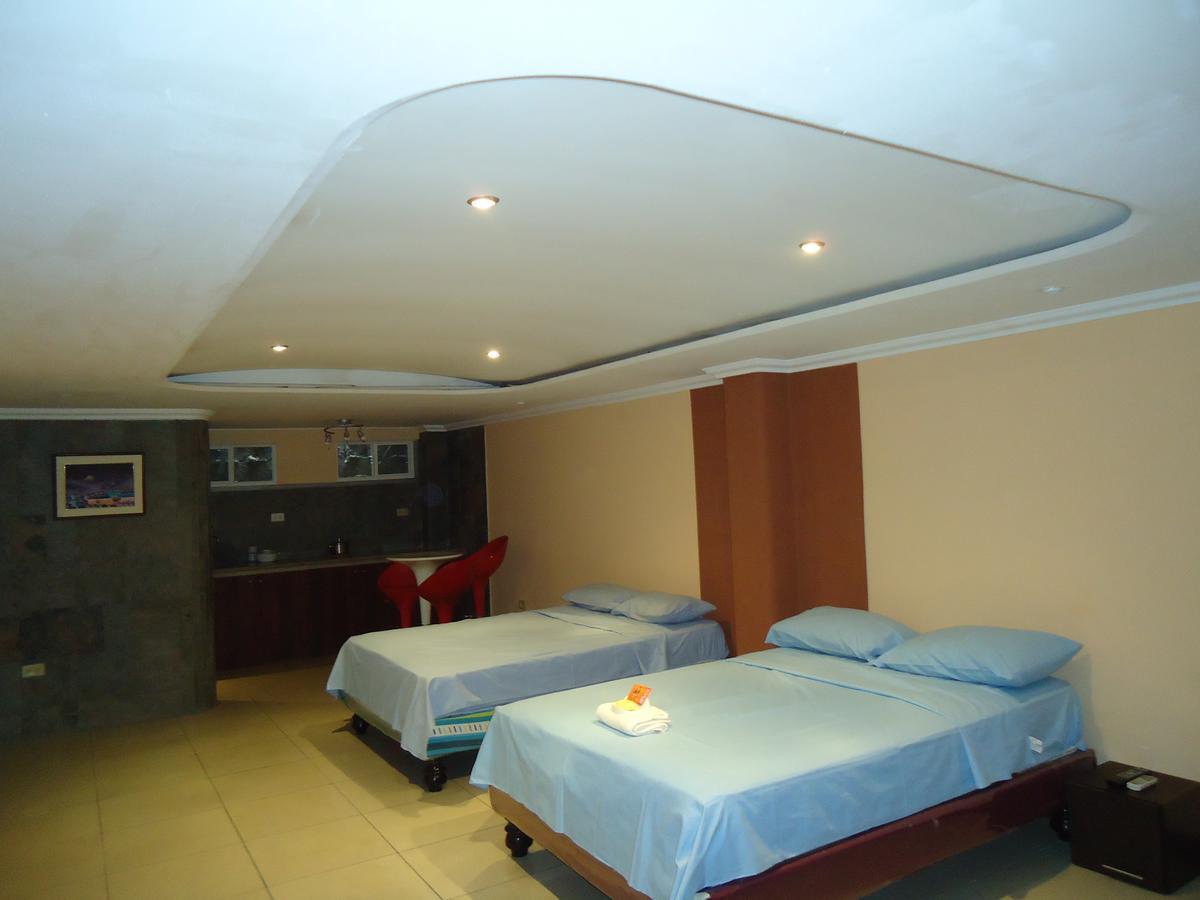 Hostaling Guayaquil Mercedes Ngoại thất bức ảnh